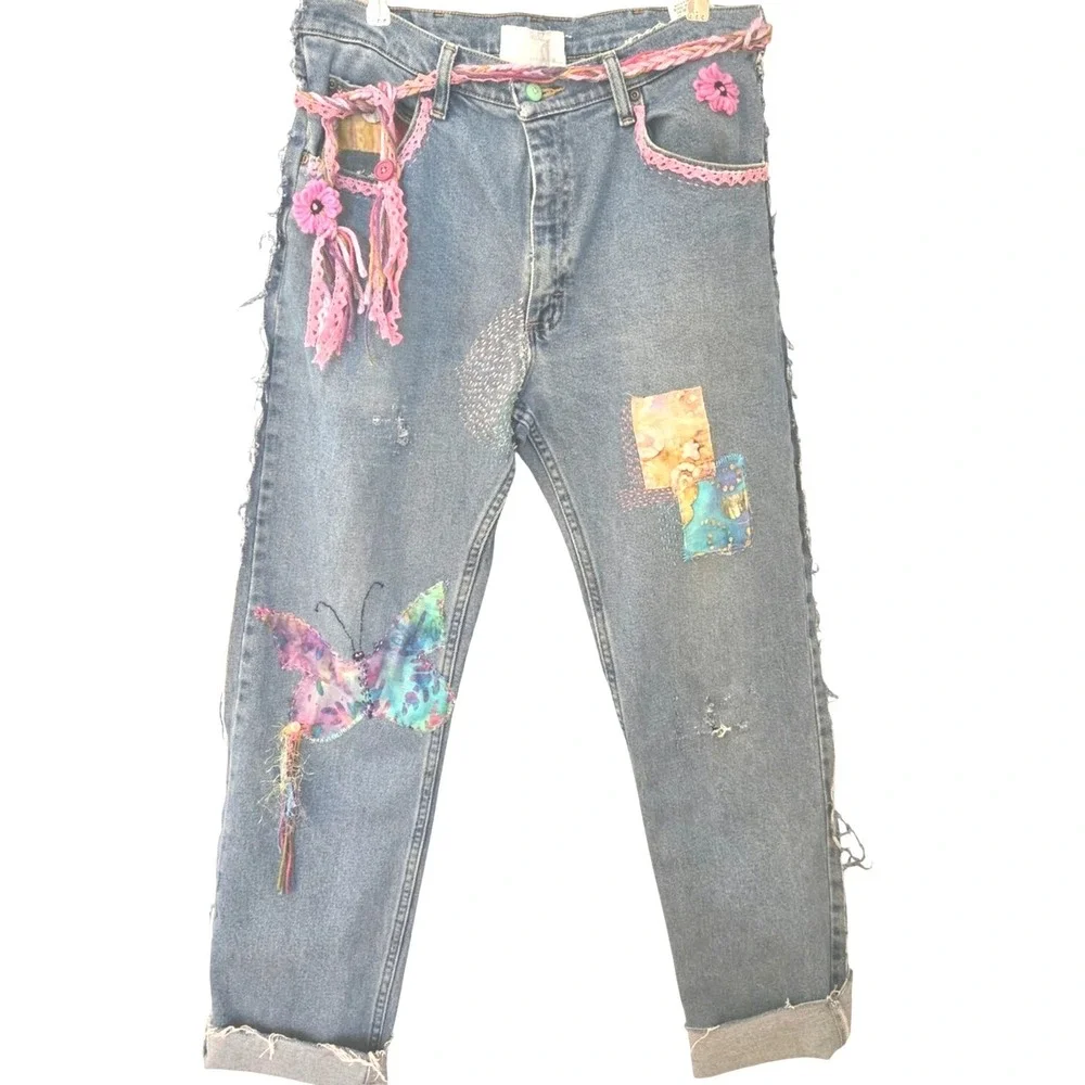 Upcycled One of a kind  Distressed Patched Vintage lace Boyfriend Jeans Size 32‎